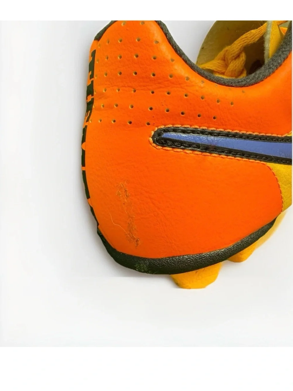 Nike Tiempo US 1.5Y Yellow Orange Blue Quilted Soccer Cleats Athletic Footwear
